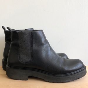 Nine West Chelsea platform ankle boots